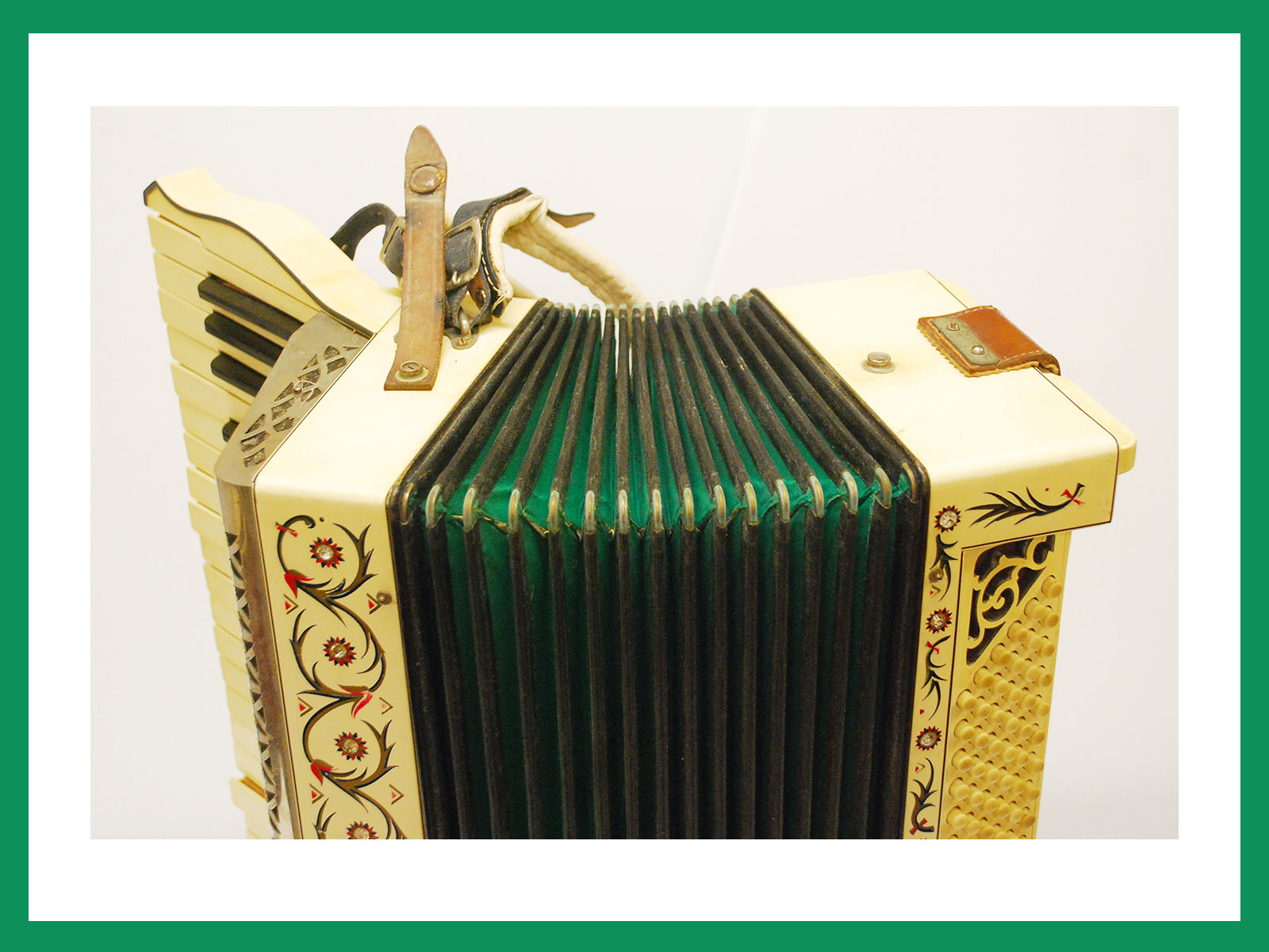 Vintage Jeweled Lyric Accordion in Lifton made in USA Case eBay